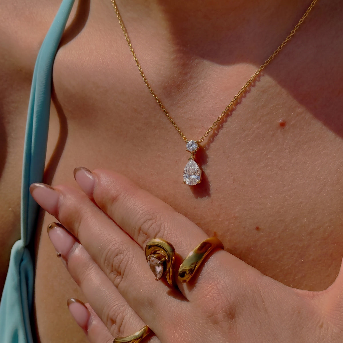ICE DROP NECKLACE